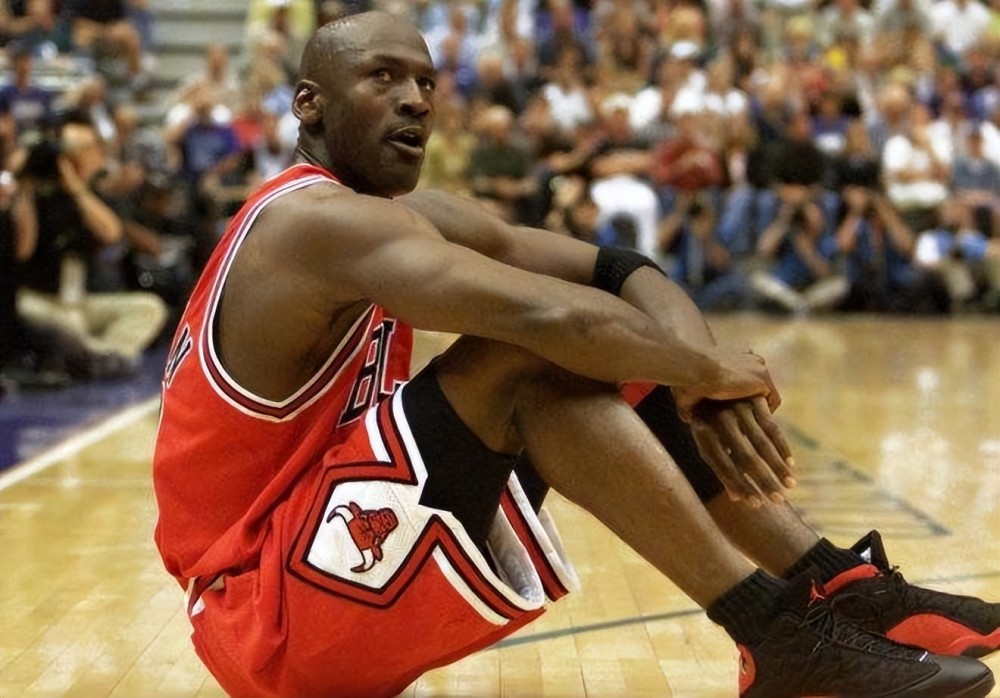 通过体育和 通过体育和