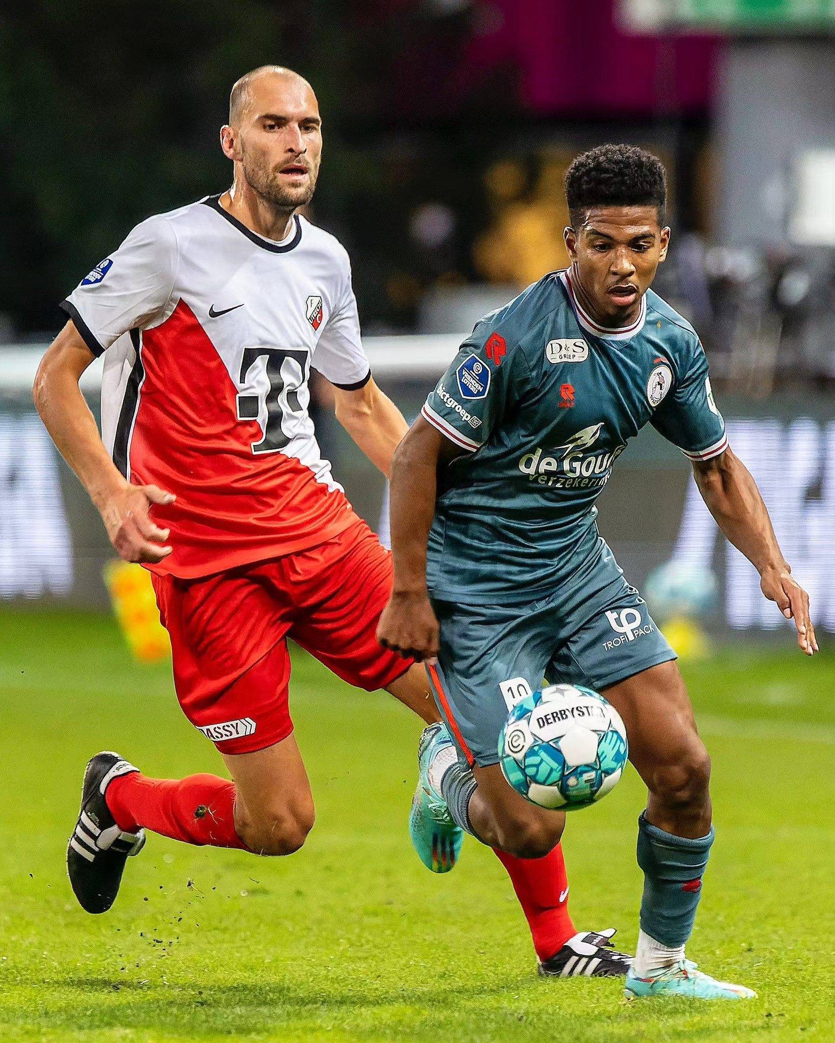 的价格曲线 的价格曲线