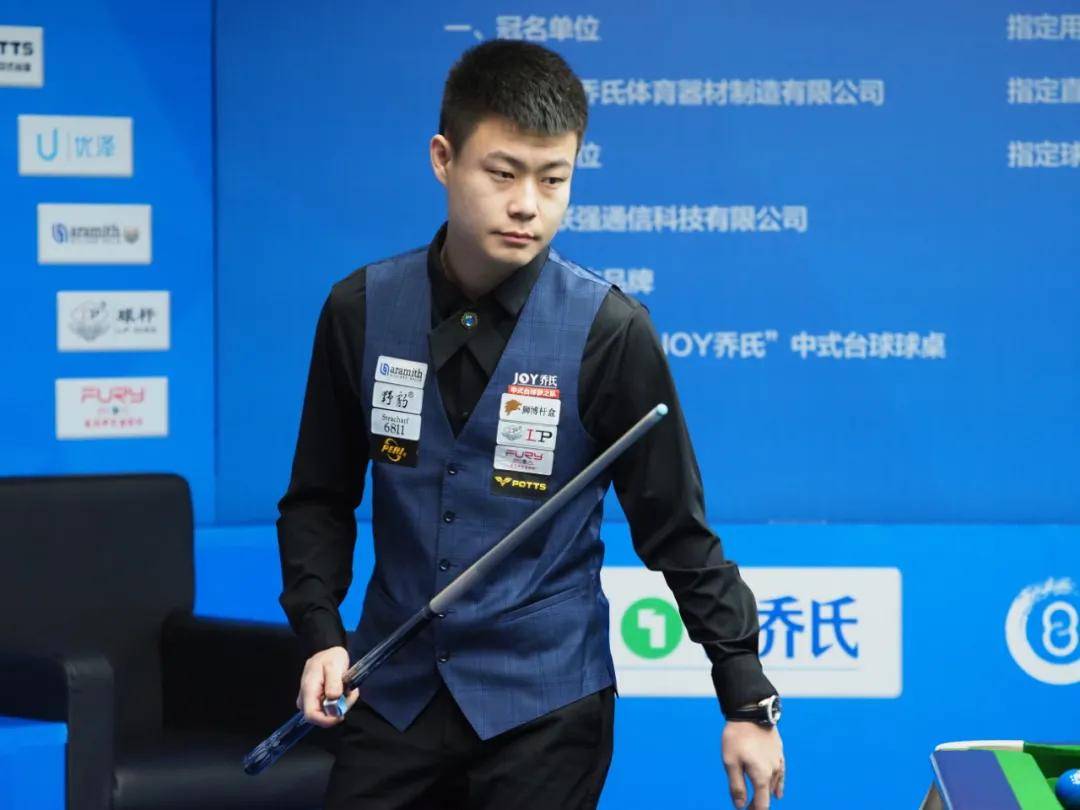 形成对比 形成对比